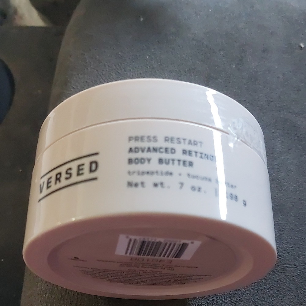 Press Restart Advanced Retinoid Body Butter - White